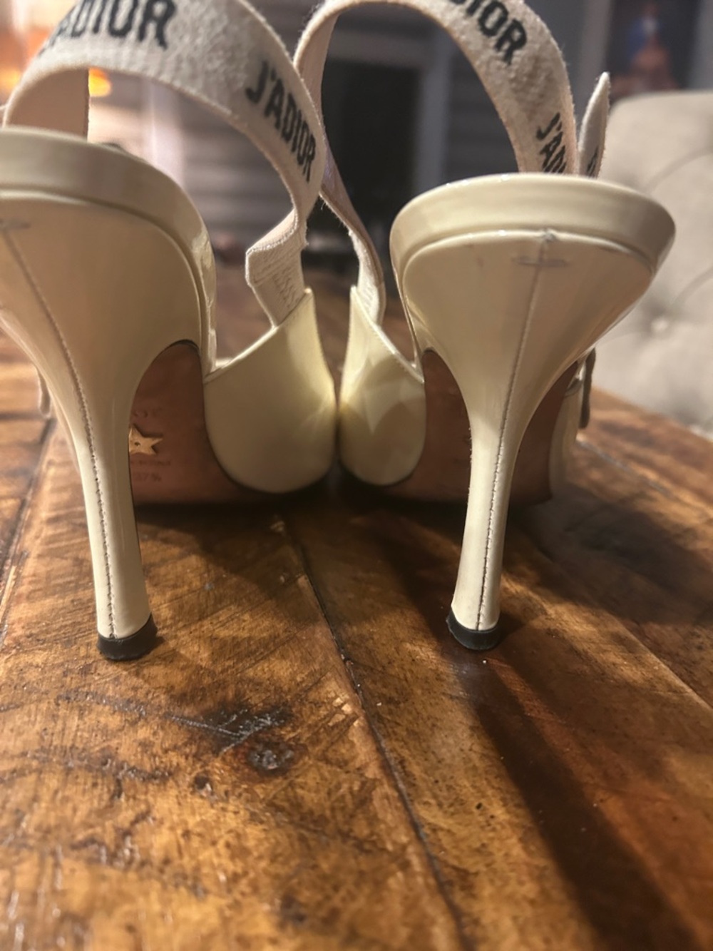 Dior Cream Patent Leather Pointed Slingback Pumps with Logo Ribbon - Picture 3 of 4